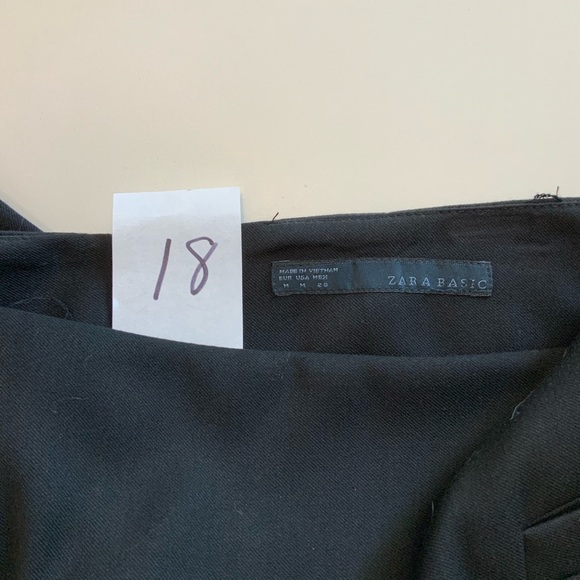 Zara Basics Jet Black straight skirt, size medium - Picture 3 of 5